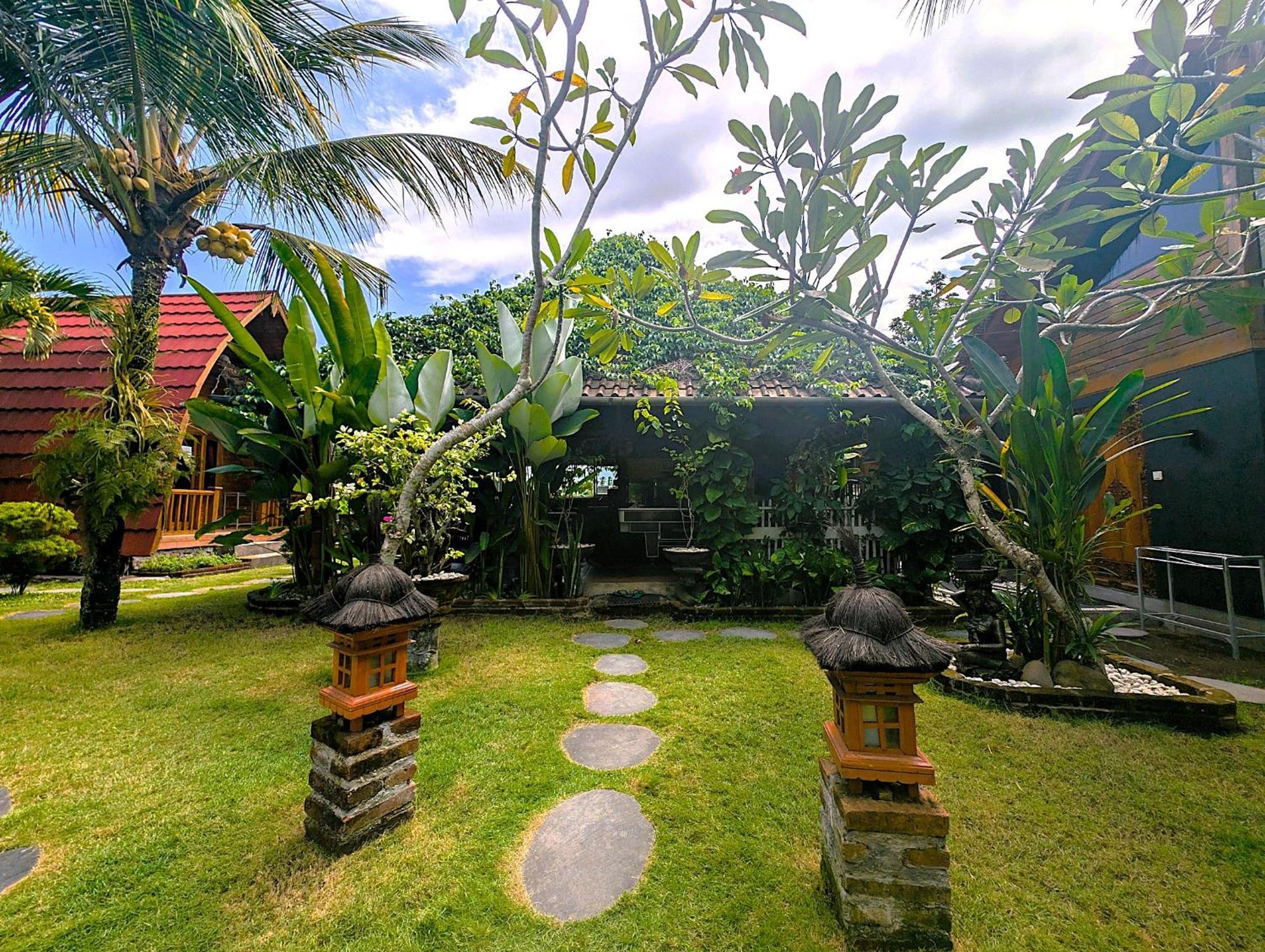 Ayumar Homestay Medewi Pulukan Exterior foto
