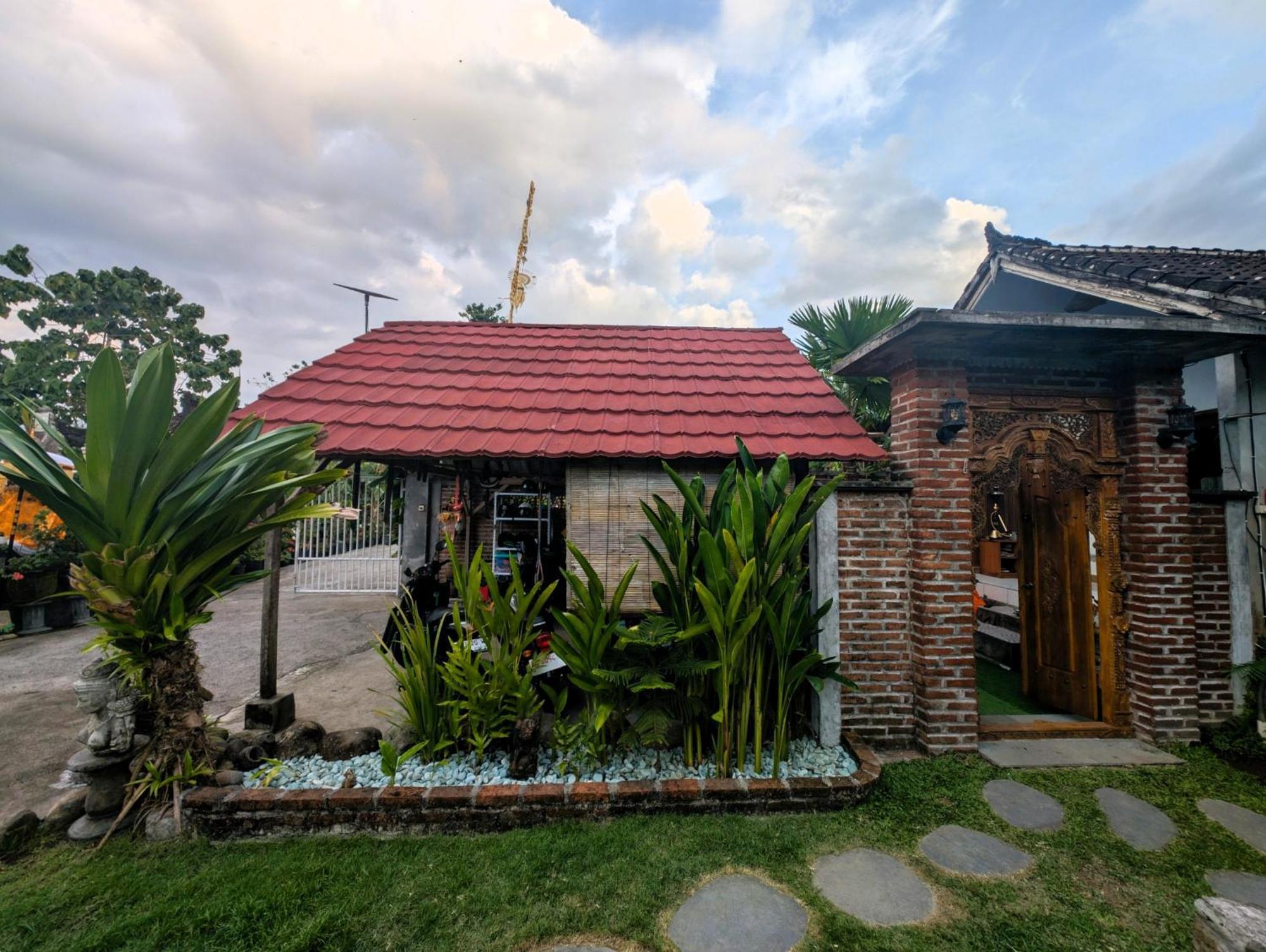 Ayumar Homestay Medewi Pulukan Exterior foto