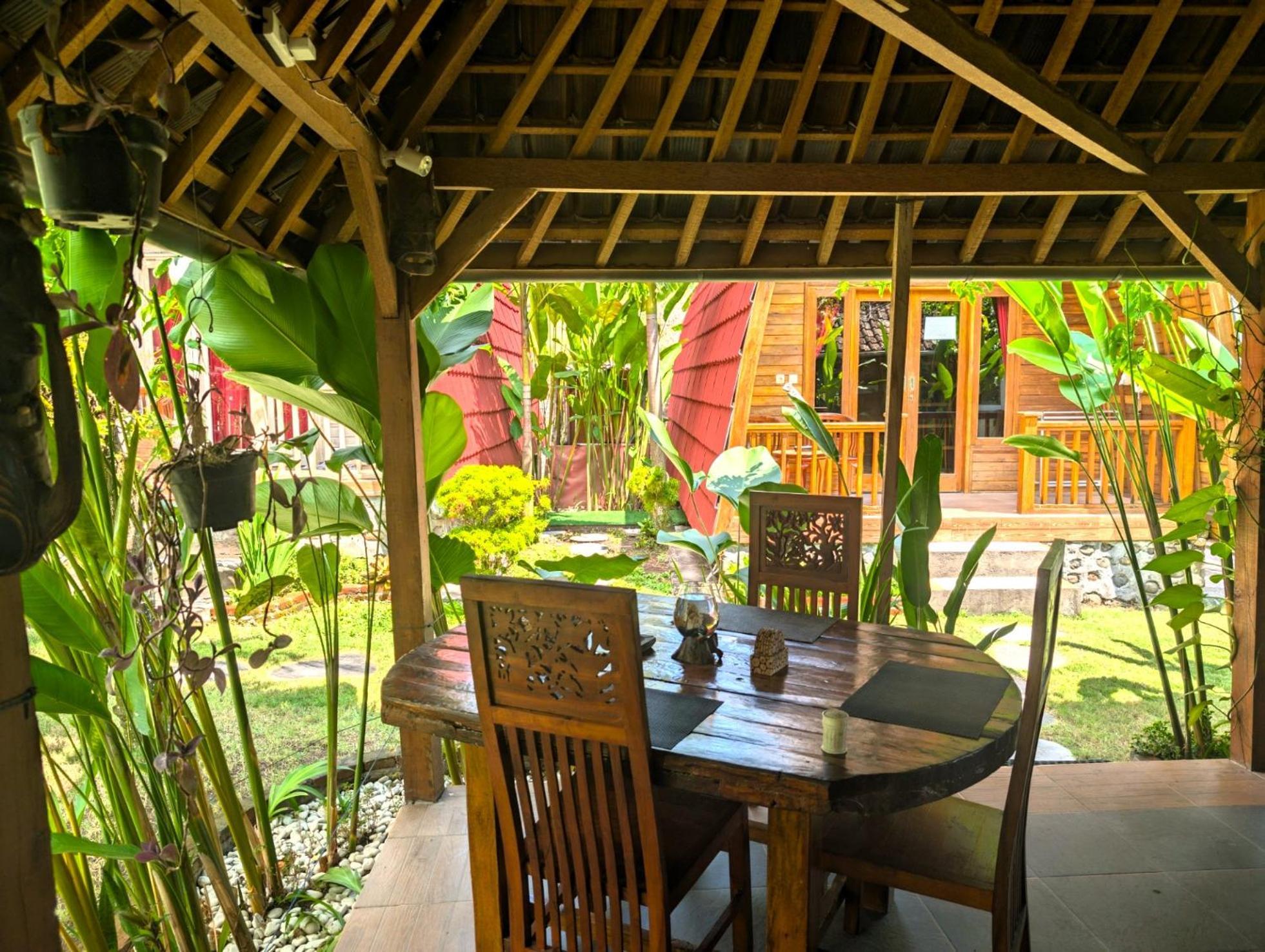 Ayumar Homestay Medewi Pulukan Exterior foto