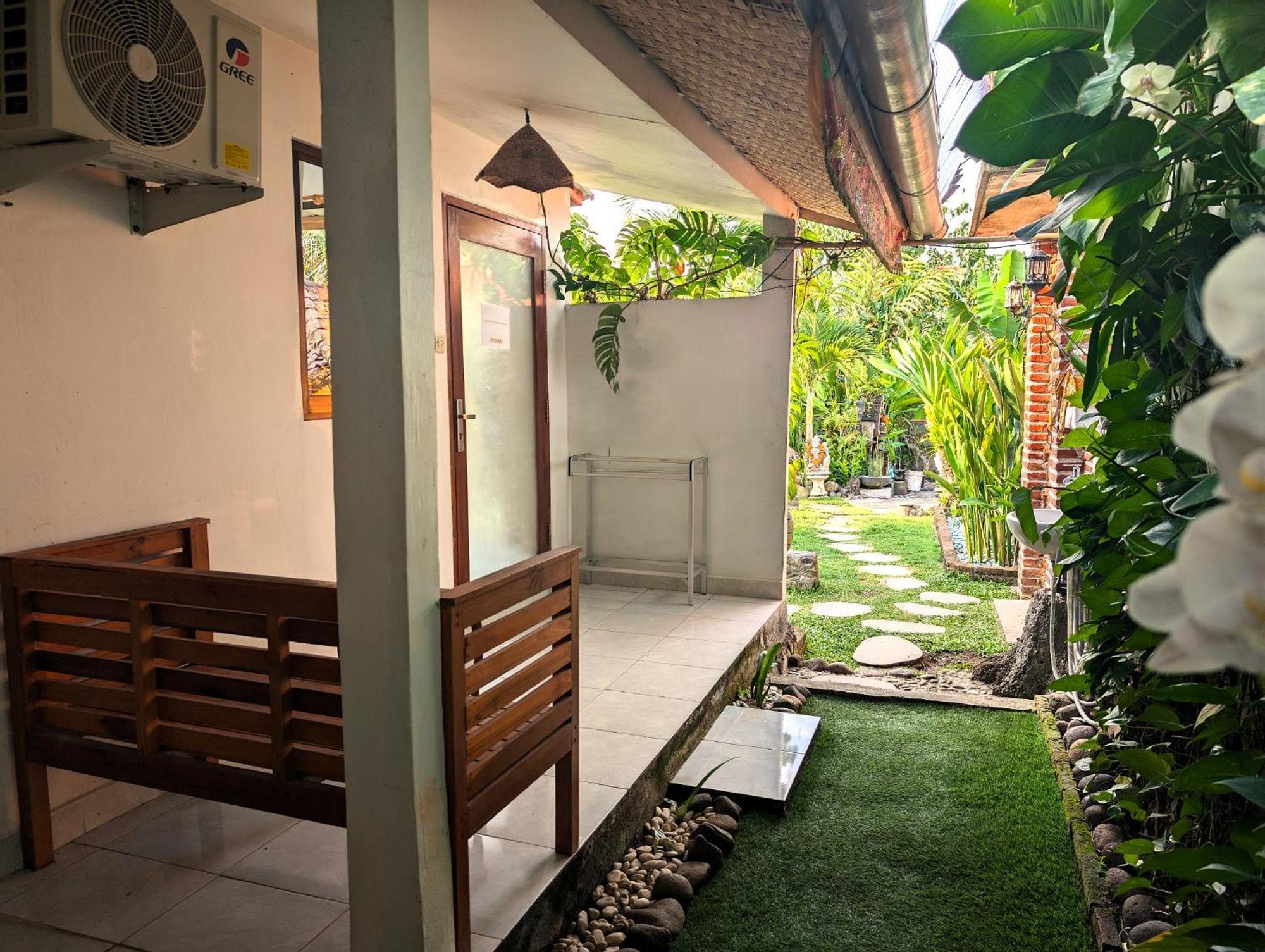 Ayumar Homestay Medewi Pulukan Cameră foto